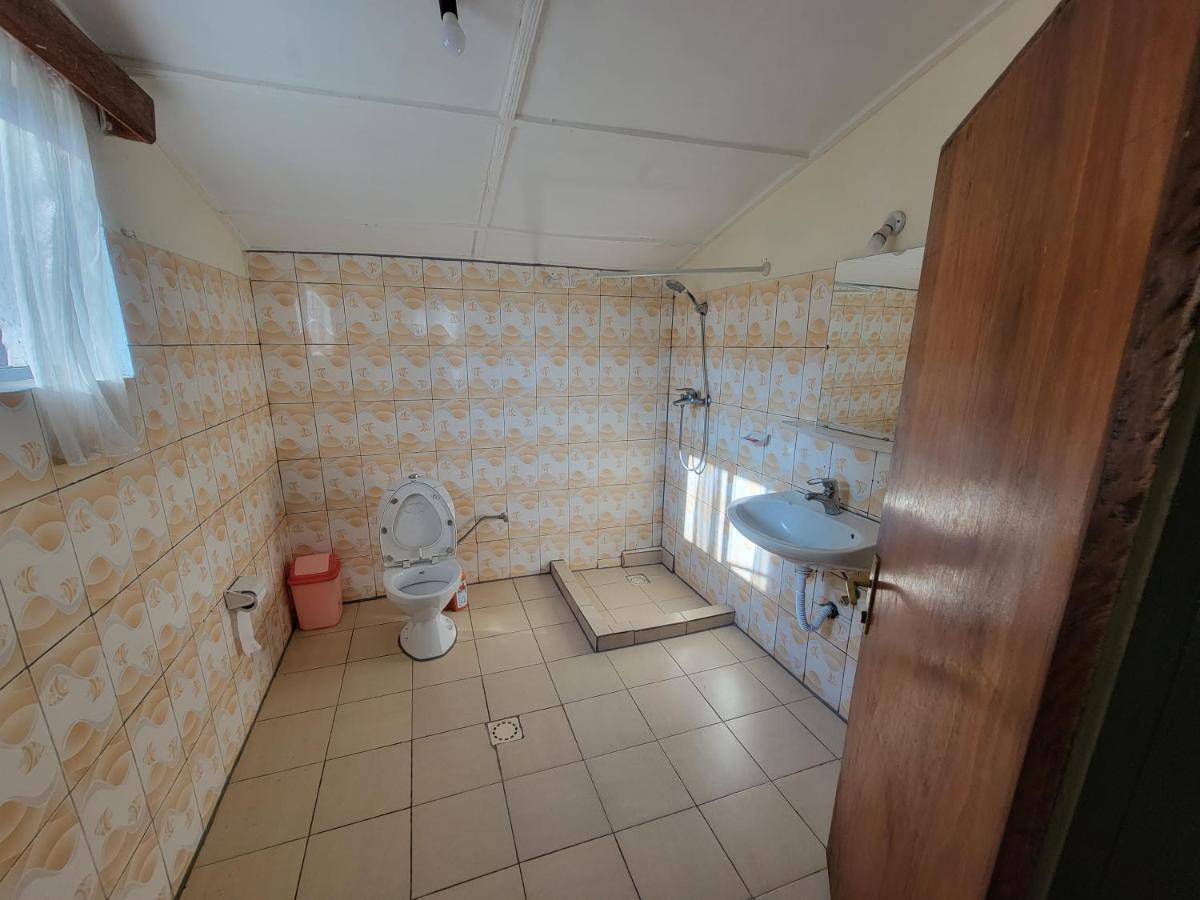Maddy'S Kitchen And Accomodation Gisenyi Zewnętrze zdjęcie